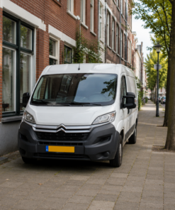 Verken jouw idee Een voertuig op een specifieke plek parkeren